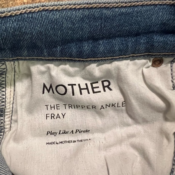 mother the triple ankle fray play like a pirate jeans - Picture 4 of 5